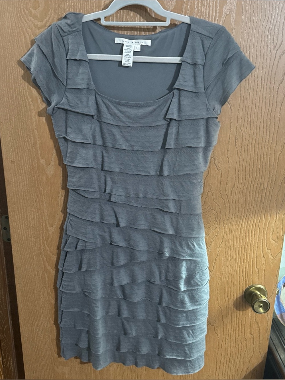 Max Studio Gray Ruffle Tiered Short Sleeve Dress size large